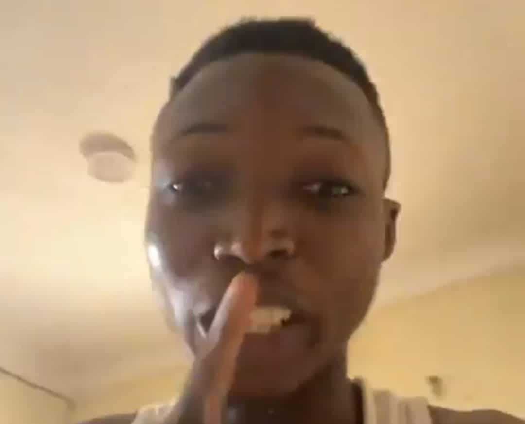 Police label painter alora after finding axe sticker, blue-yellow outfit on his phone, ask for ₦100k