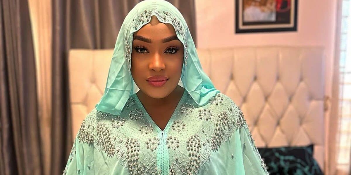 Lizzy Gold calls out father over entitlement mentality after gift snub