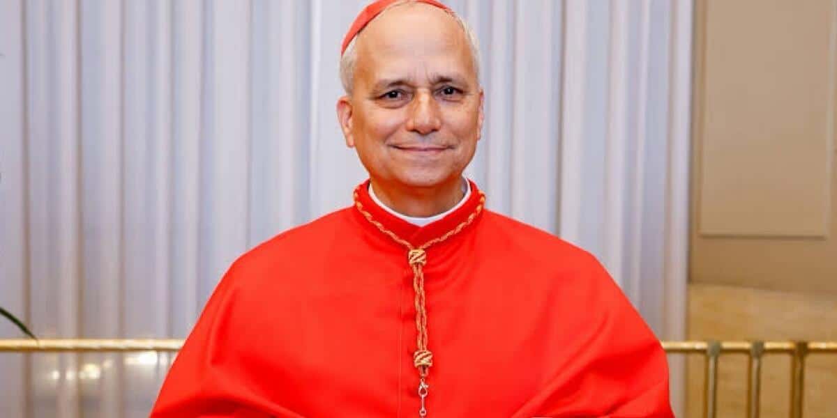 BREAKING: American Robert Francis becomes new pope