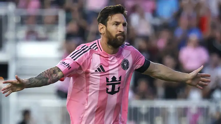 Messi’s brace seals fifth straight win for Inter Miami in 2-1 victory over Nashville