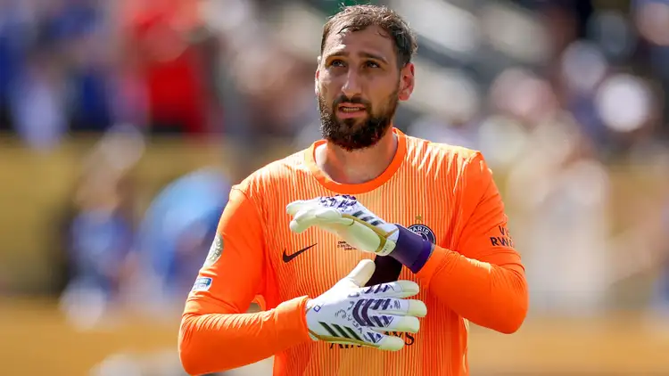 Man United, City monitor Donnarumma's situation at PSG
