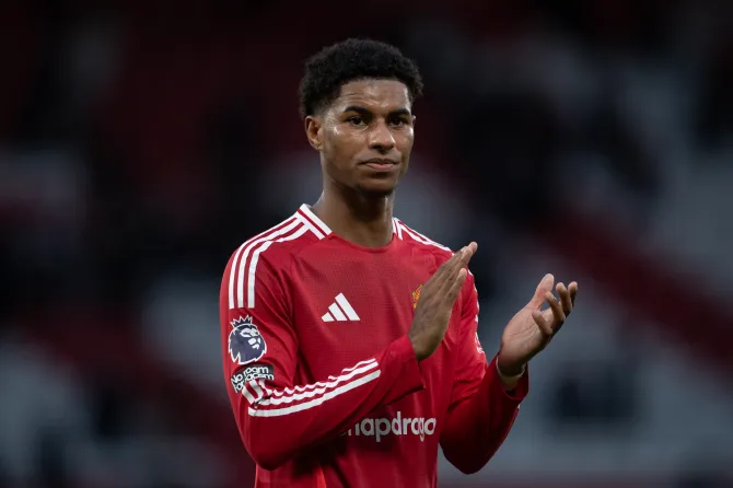 Rashford trains alone at Manchester United despite granted leave to finalise exit