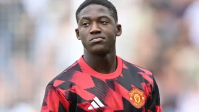 Real Madrid consider late move for Manchester United midfielder