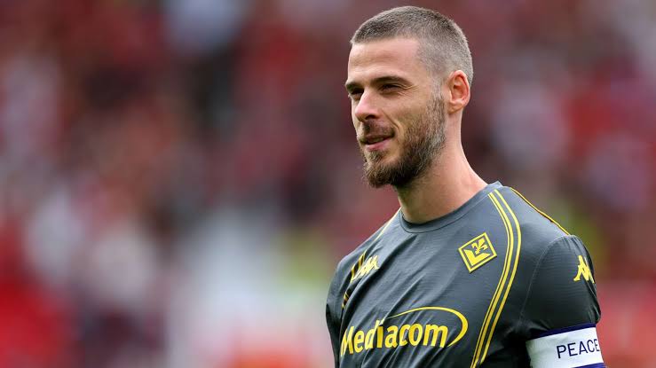 De Gea to remain at Fiorentina despite Man United links