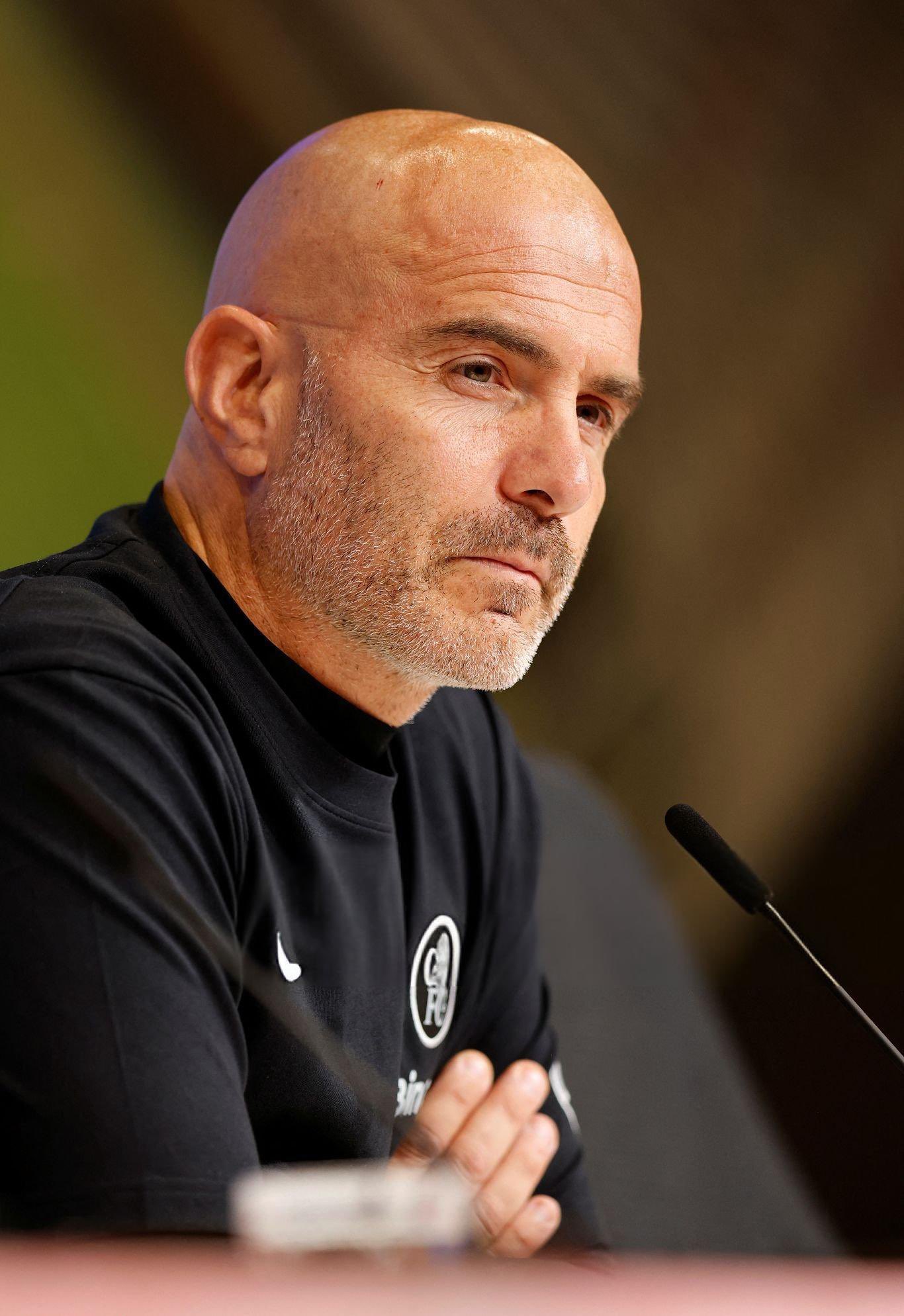 Chelsea back Maresca despite poor league form