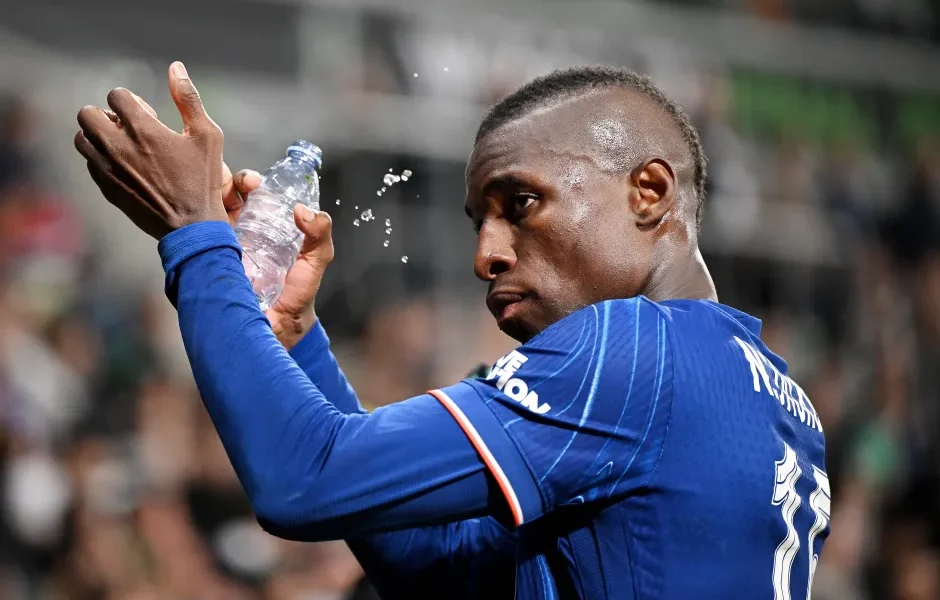 Newcastle renew Nicolas Jackson interest after Isak’s move to Liverpool