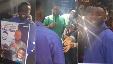 Hilarious moment Sabinus meets his lookalike