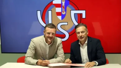 Jamie Vardy picks no.10 shirt at Cremonese