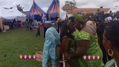 Chaos at wedding as caterer fails to show at past 6pm, leaving guests hungry