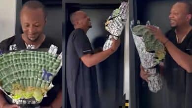 Man dances like a child after sister surprises him with birthday money bouquet