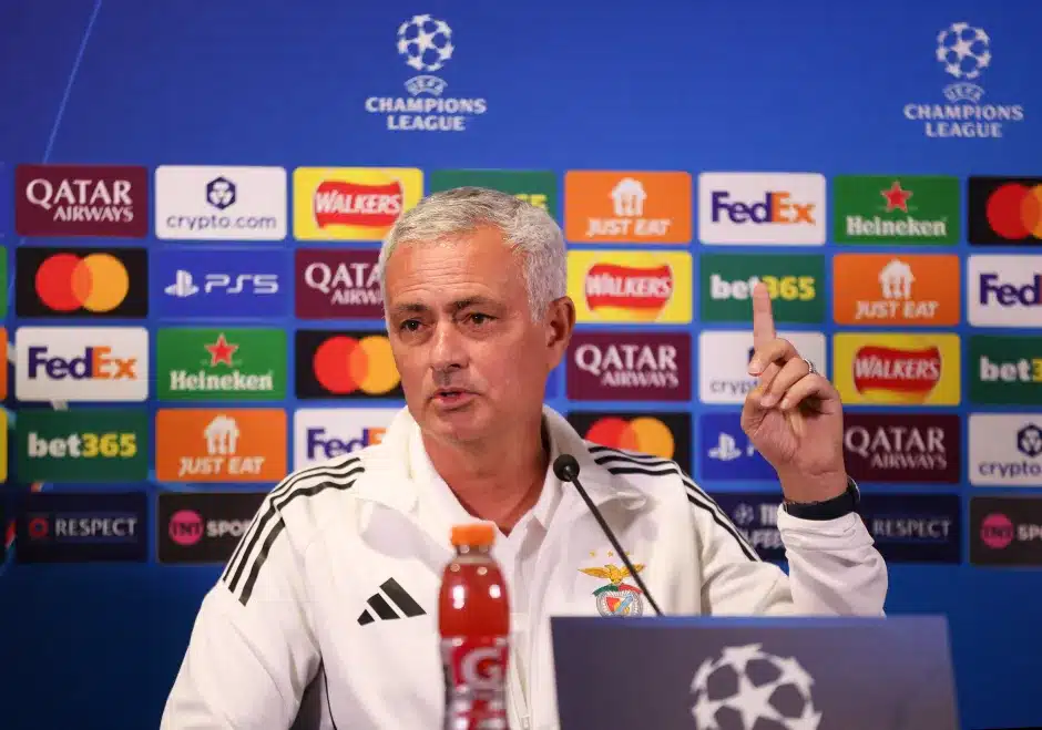 Mourinho says five Benfica stars have self-esteem crisis