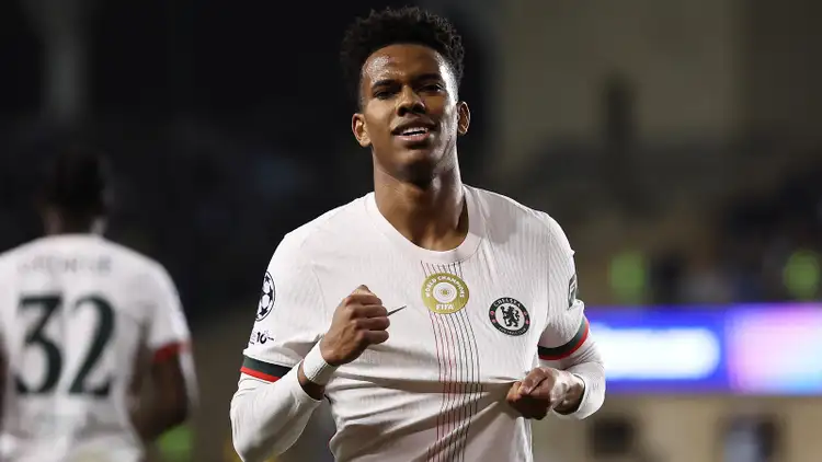 Estevao Willian backed to challenge for Ballon d'Or Estevao Willian backed to challenge for Ballon d’Or