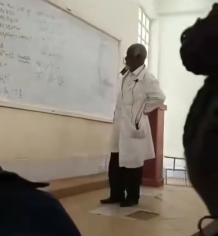 Students burst into laughter as lecturer gets stuck while solving equation