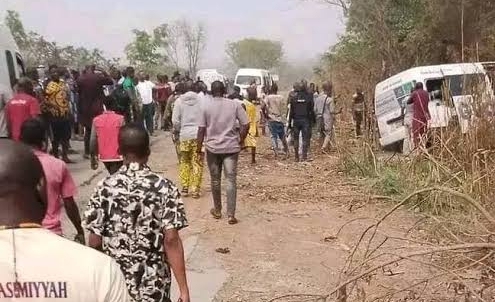 BREAKING: Gunmen abduct 18 passengers in Edo