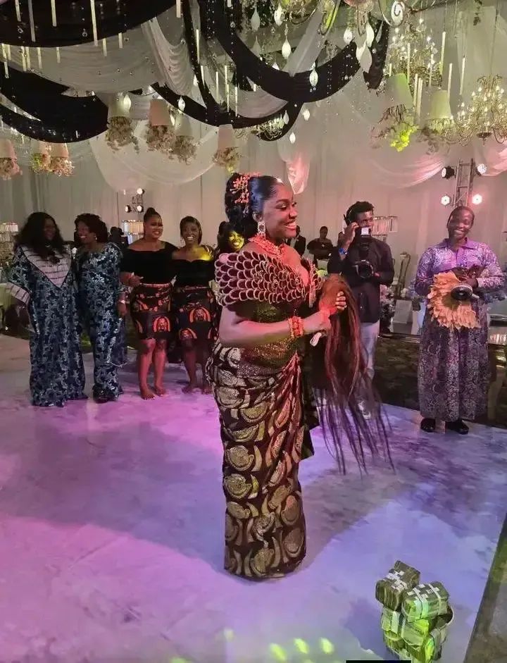 Photos from Pastor Chris Okafor's wedding trend