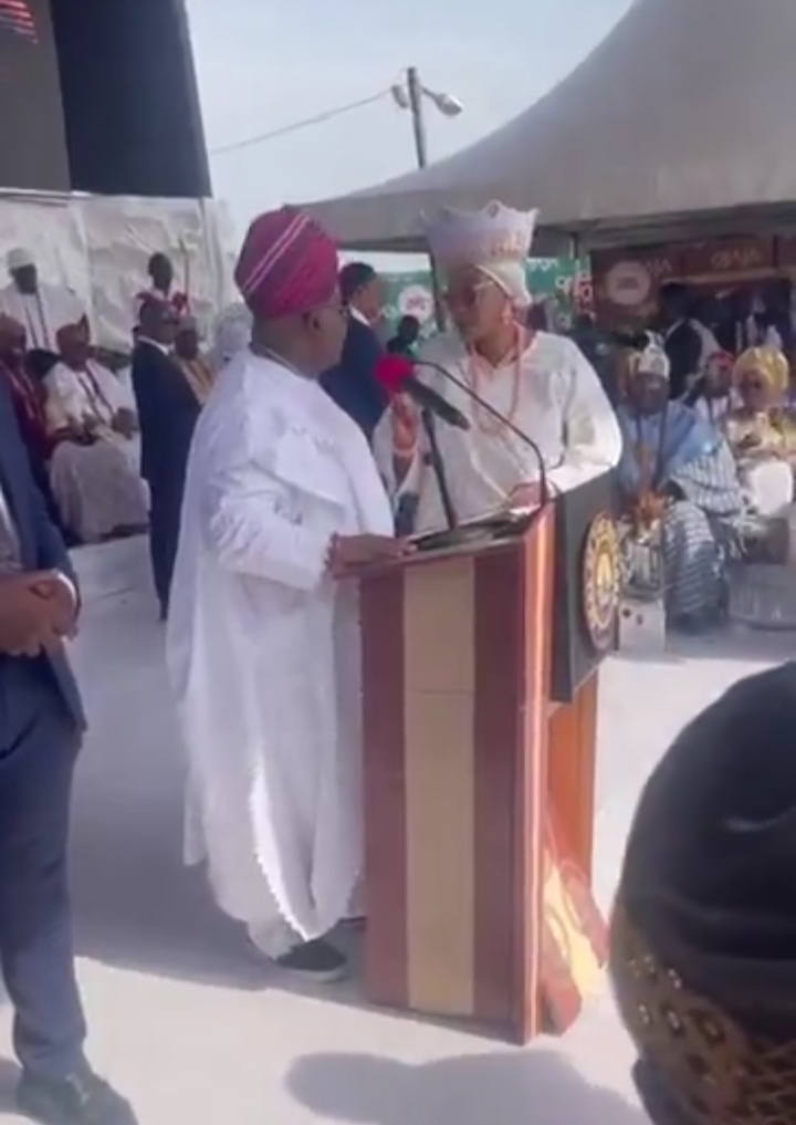 Man explains why First Lady interrupted Osun Governor