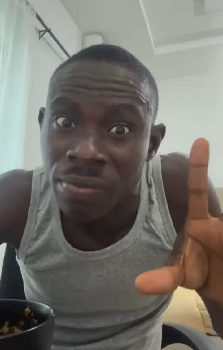 Geh Geh criticizes Wizkid over failure to support Carter Efe, despite singing Machala to honour him