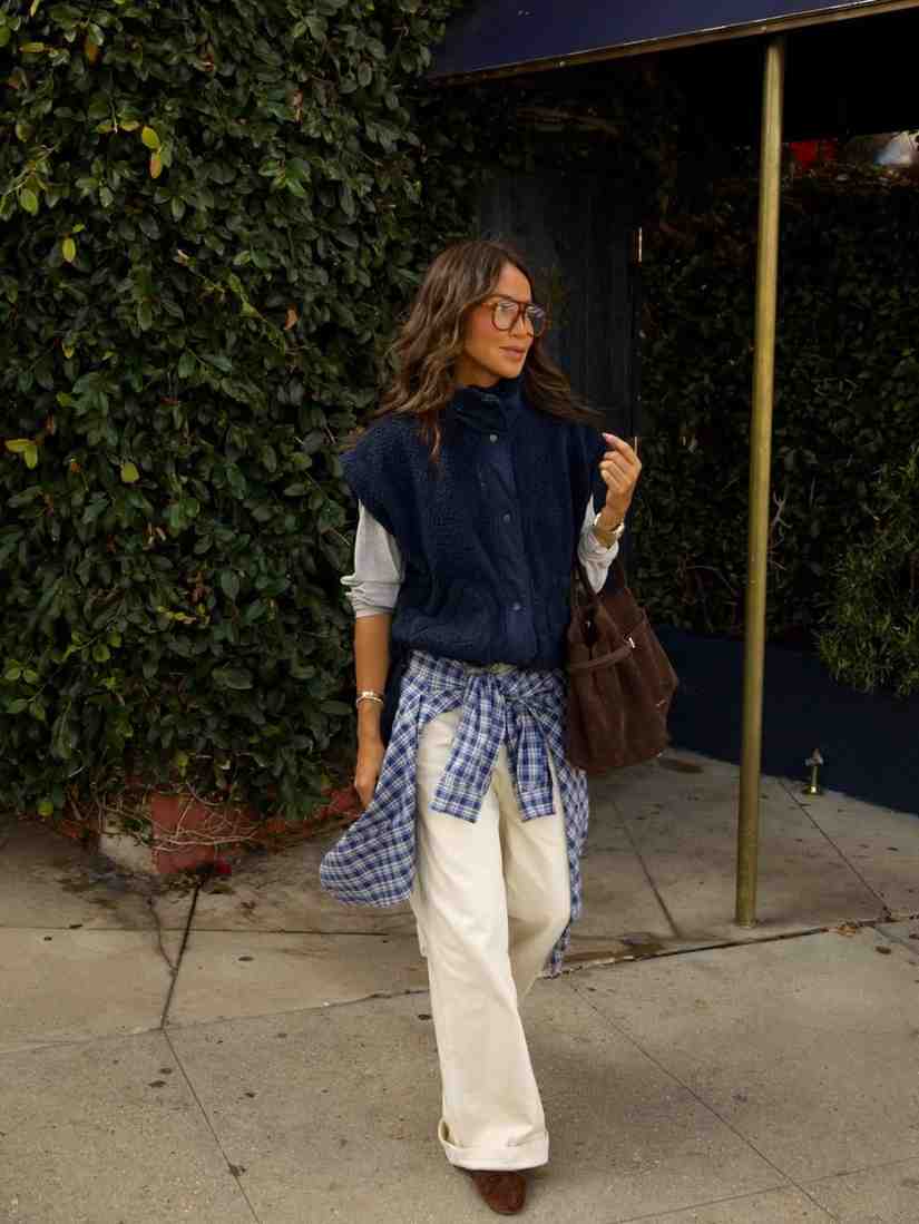 julie-sarinana-Biography