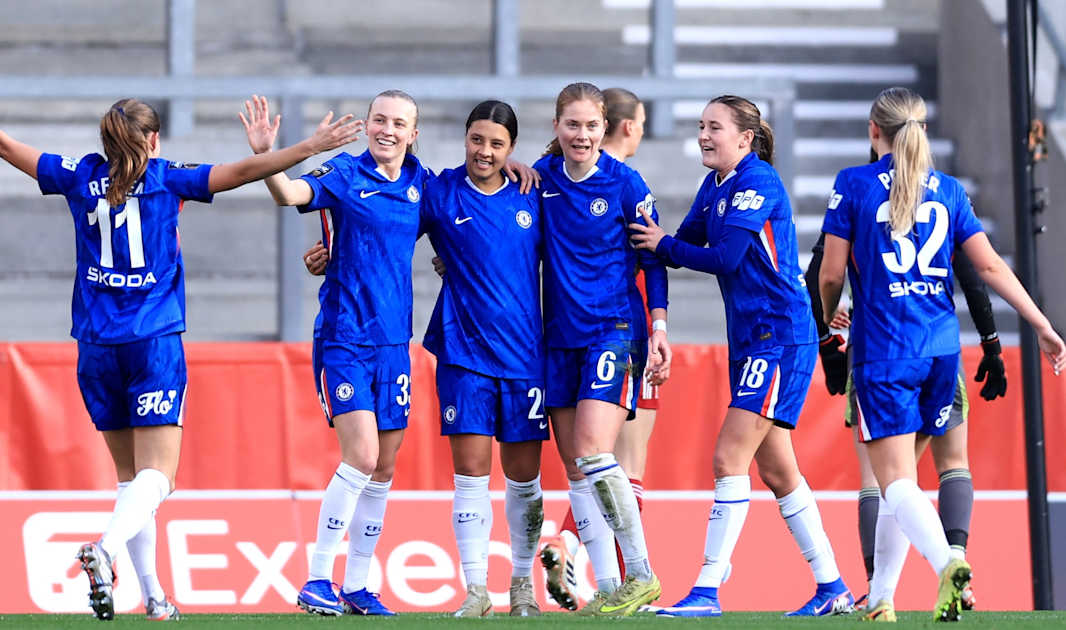 Chelsea demolish dismal Liverpool 9-1 to reach League Cup semis