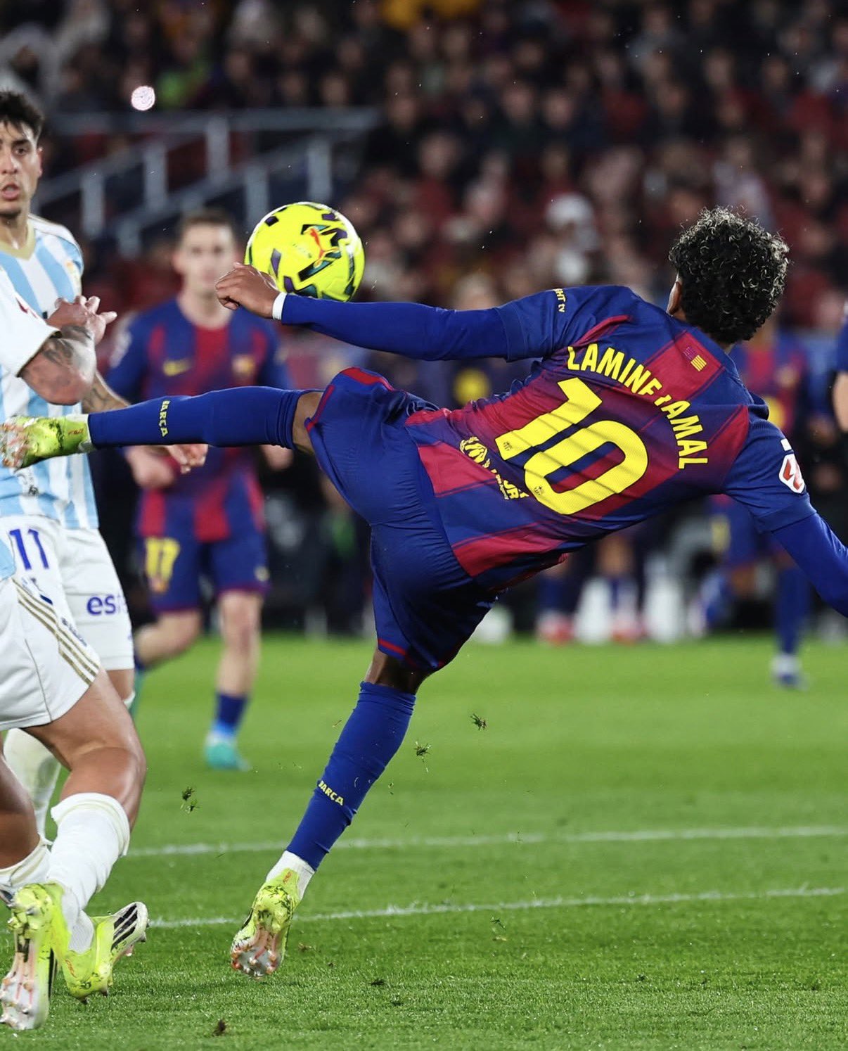 La Liga: Yamal stars as Barcelona reclaim top spot with Oviedo win