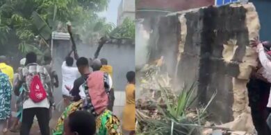 Drama as church members break down fence to tear down ‘walls of Jericho’ in their lives