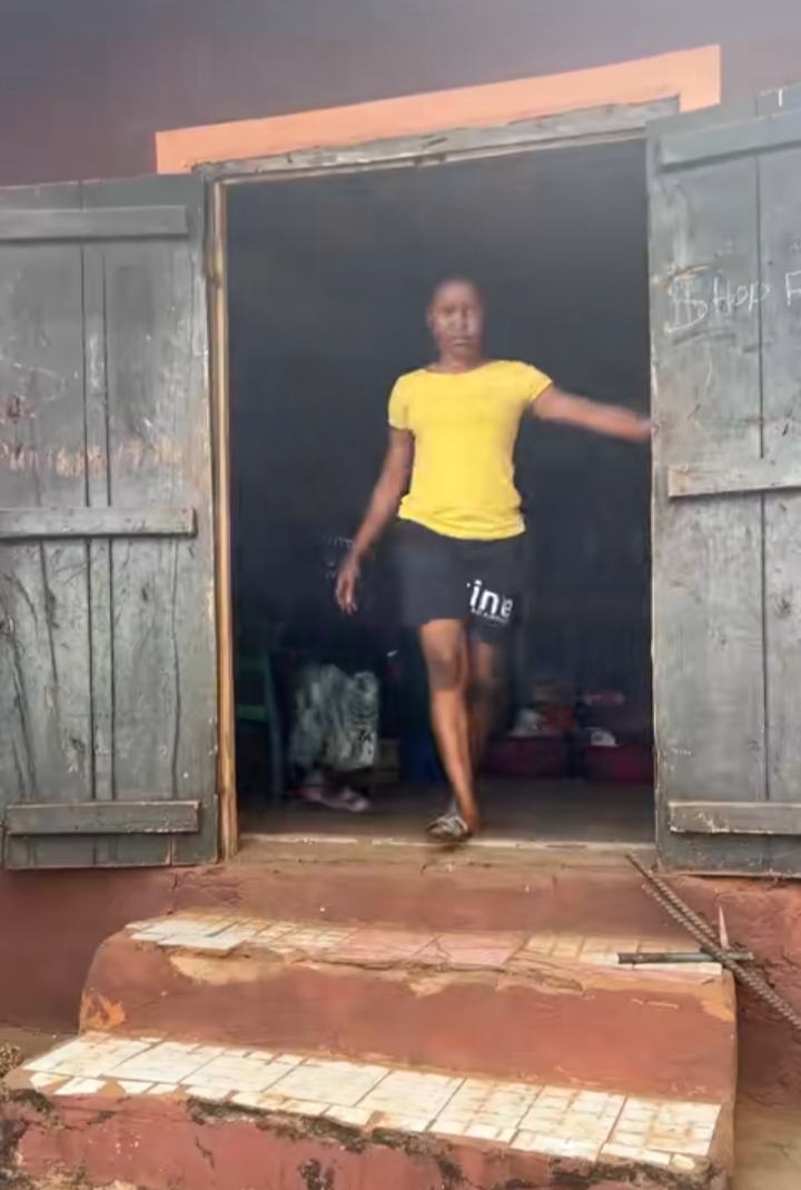 Lady who cleaned late mother's room 2 years after her demise displays items she found inside