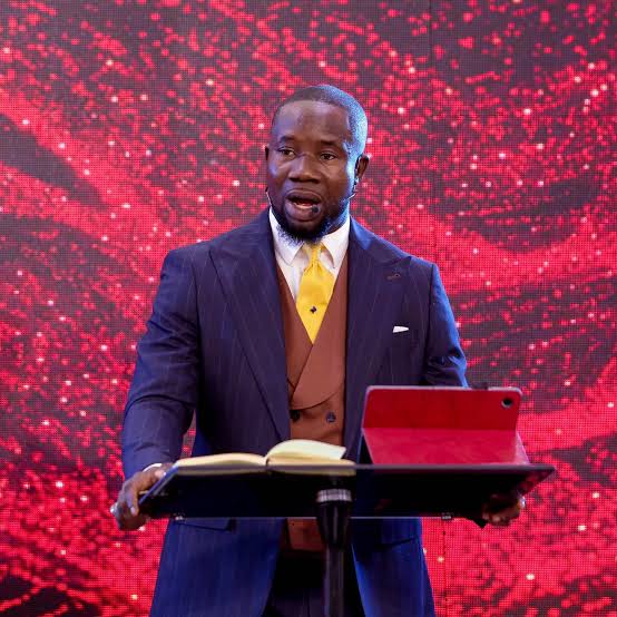 You testimony doesn’t enable spiritual growth, devotion or maturity – Pastor tells Skales