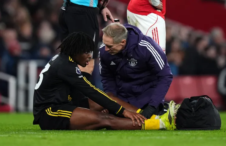 Manchester United suffer injury blow as Dorgu sidelined for 10 weeks