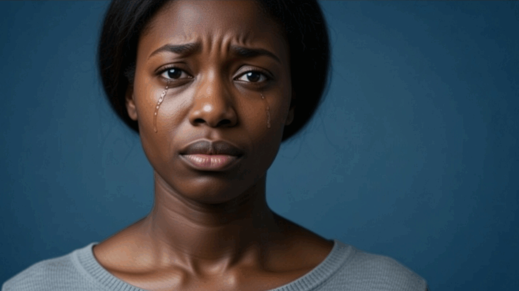 Lady got sacked for discussing salary with newly hired staff members