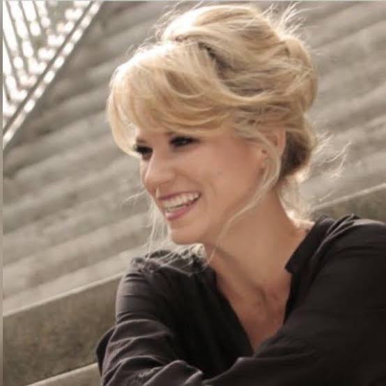 joanna-jambor-biographie