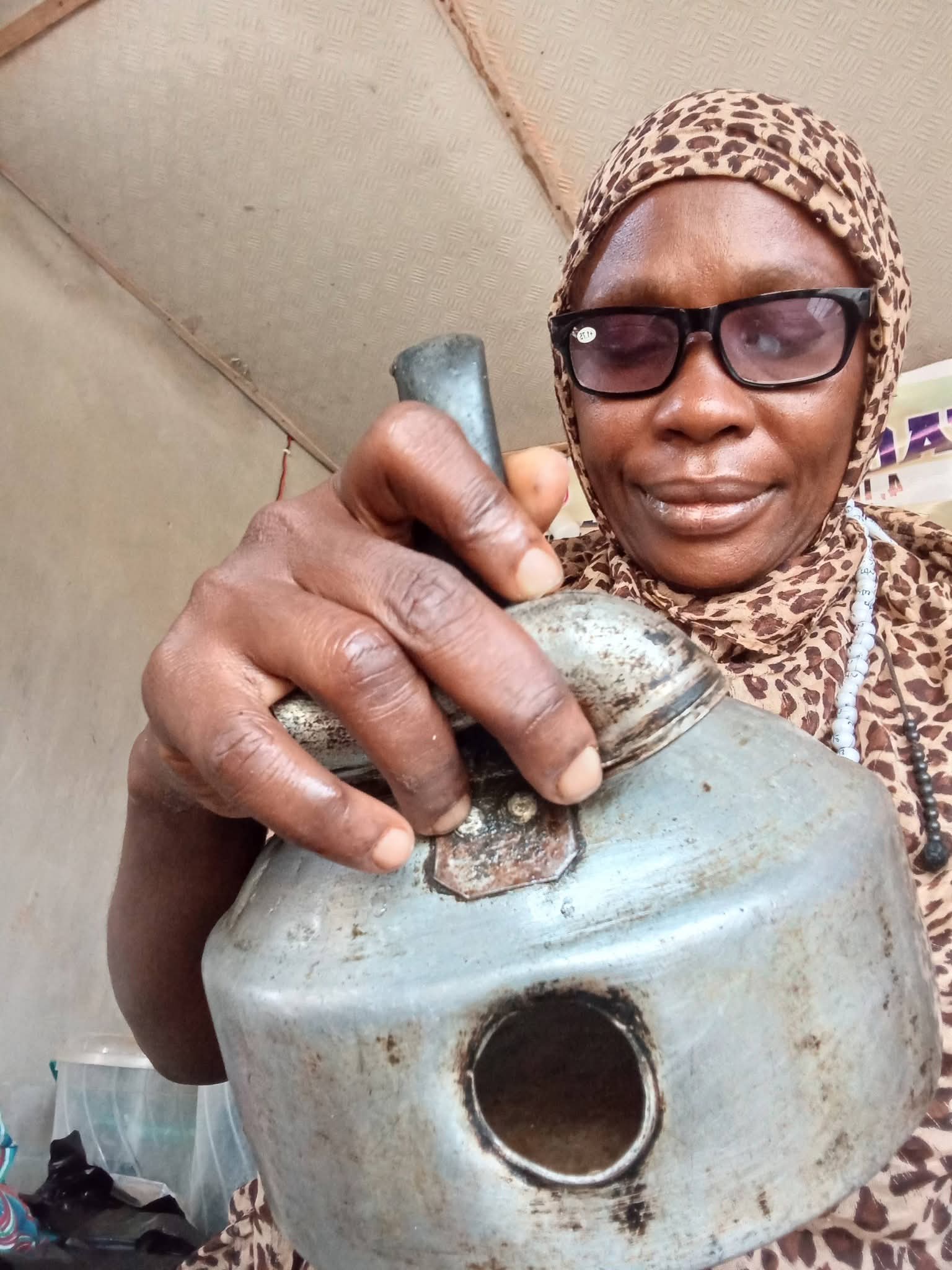 Woman Gets Emotional Over Kettle Used for 24 Years