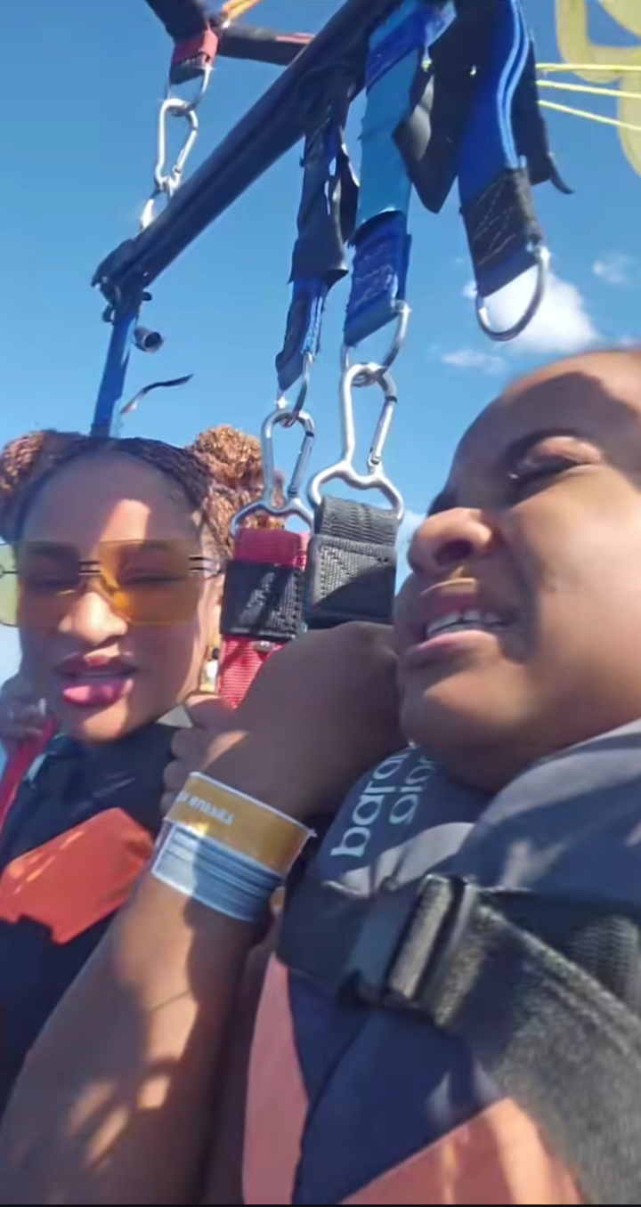 Adesua Etomi parasailing bimbo Ademoye