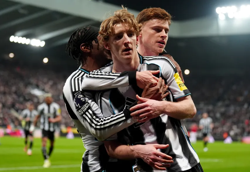 Man United slip to 10-man Newcastle as Carrick’s run ends