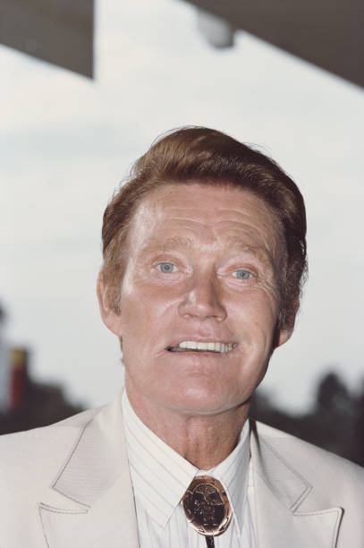 actor-chuck-connors-dale-biography
