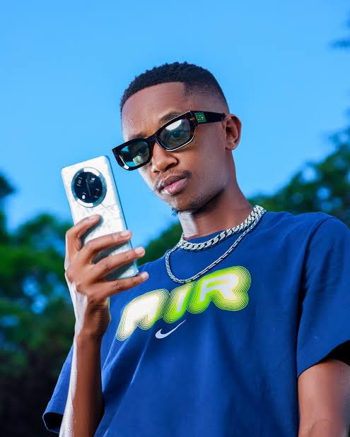 scotts-maphuma-biography