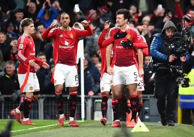 BREAKING: Maguire signs one-year contract extension with Manchester United