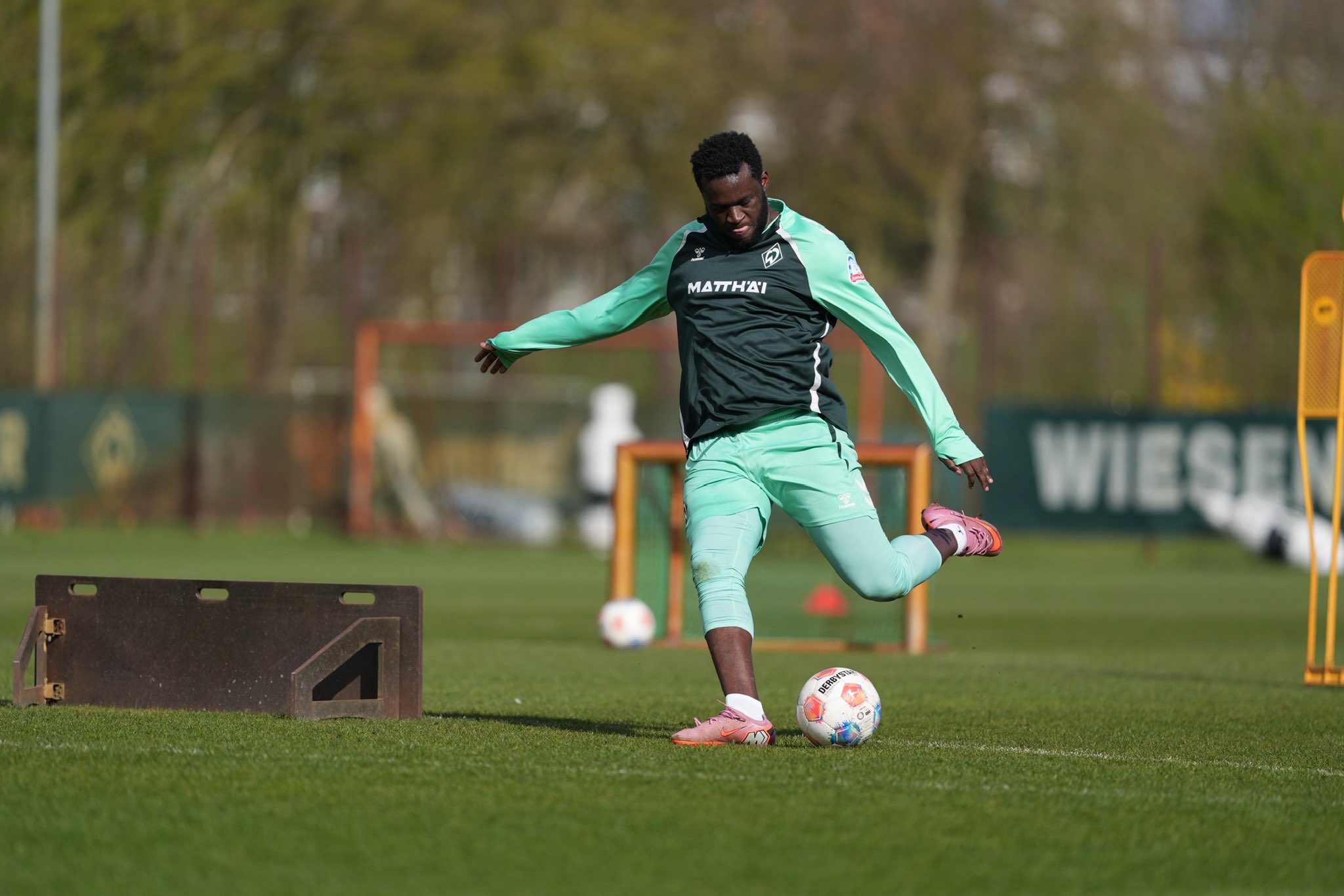 Victor Boniface criticised over fitness after injury return