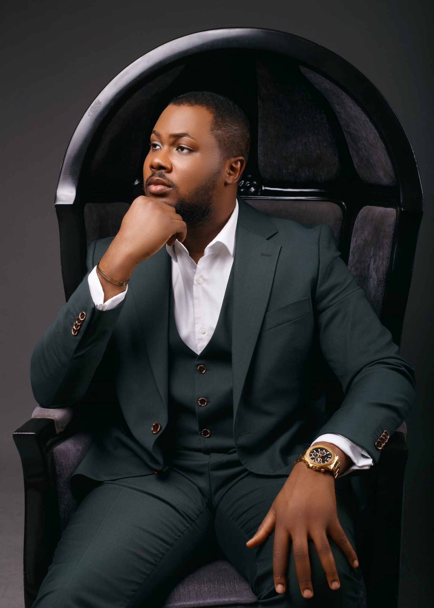 Olanrewaju Alaka Biography: Early Life, Education, Career & Awards