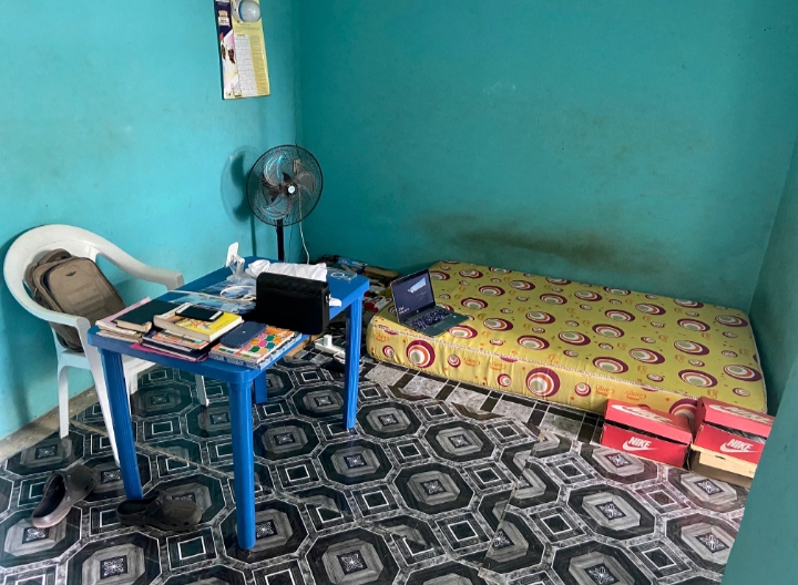 Student's room gifts 