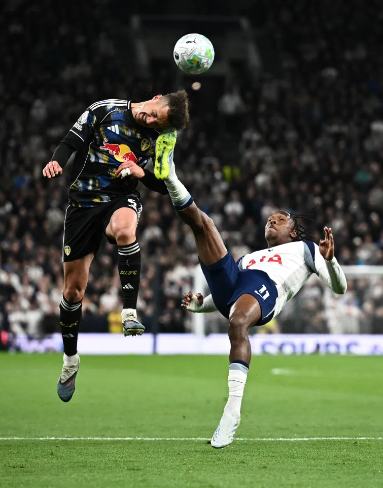 Premier League: Tottenham held by Leeds as relegation battle takes another twist