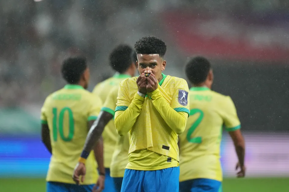 Neymar, Thiago Silva named in Brazil preliminary squad, Estevao misses out on injury