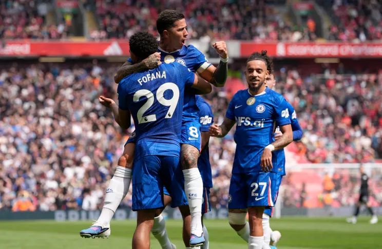Premier League: Chelsea stop losing streak but Champions League hopes suffer after Liverpool draw