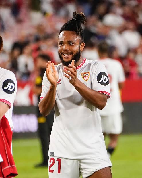 Sevilla coach tells Ejuke what he must do to keep starting spot