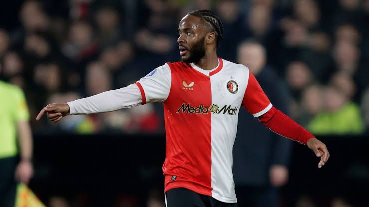 Sterling arrested on suspicion of drug-driving following a single-vehicle crash