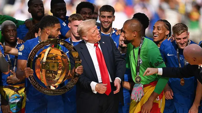 Trump to present World Cup title to winners during final