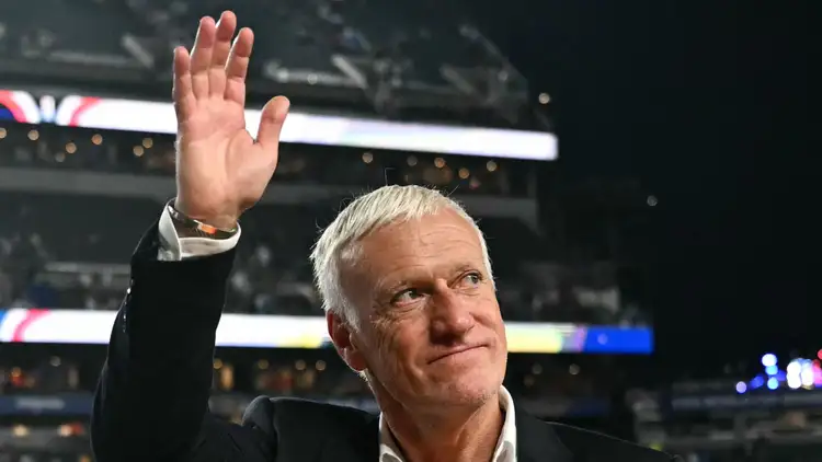World Cup: France coach Deschamps breaks silence after mother's death
