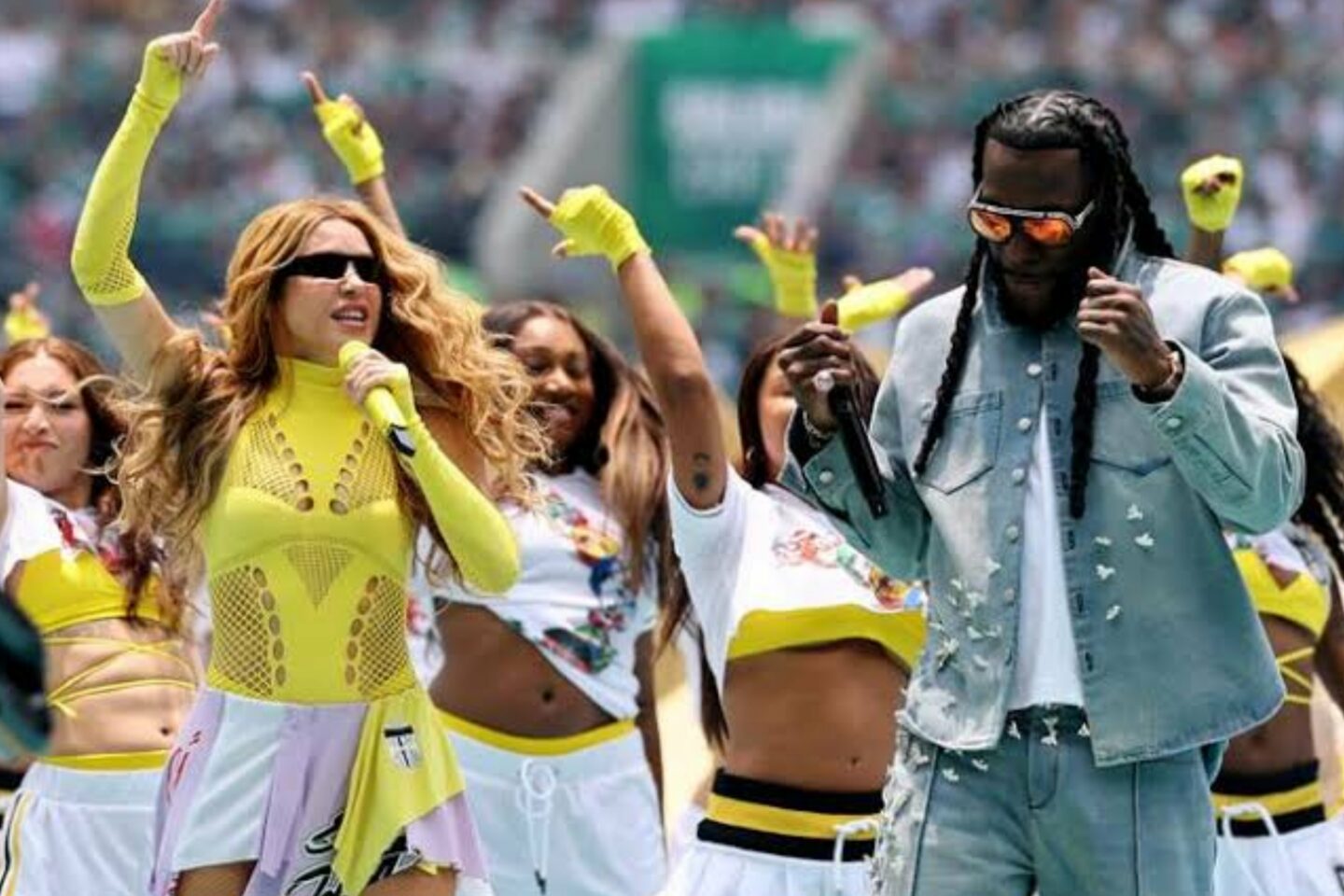 Shakira and Burna Boy thrill fans with FIFA World Cup opening performance of ‘Dai Dai’