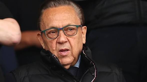 West Ham chairman resigns after 'serious historic allegations'
