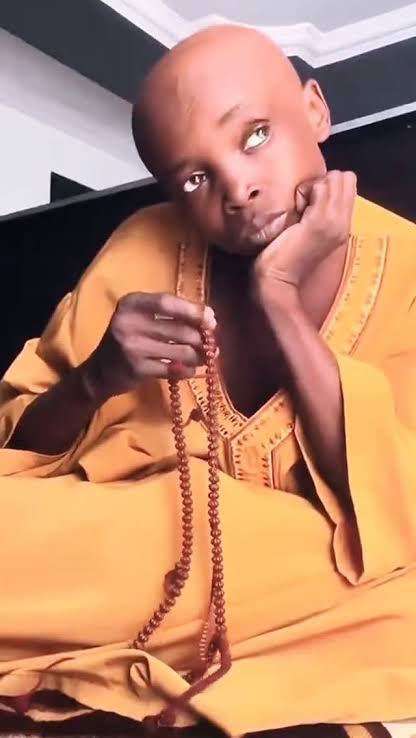 kolu-biography