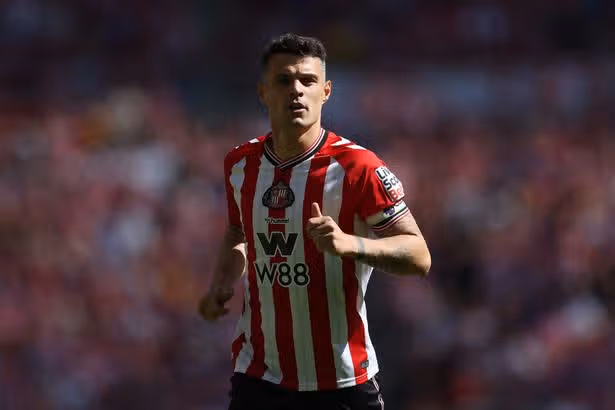 Chelsea to table improved offer for Scott as Sunderland rule out Xhaka exit